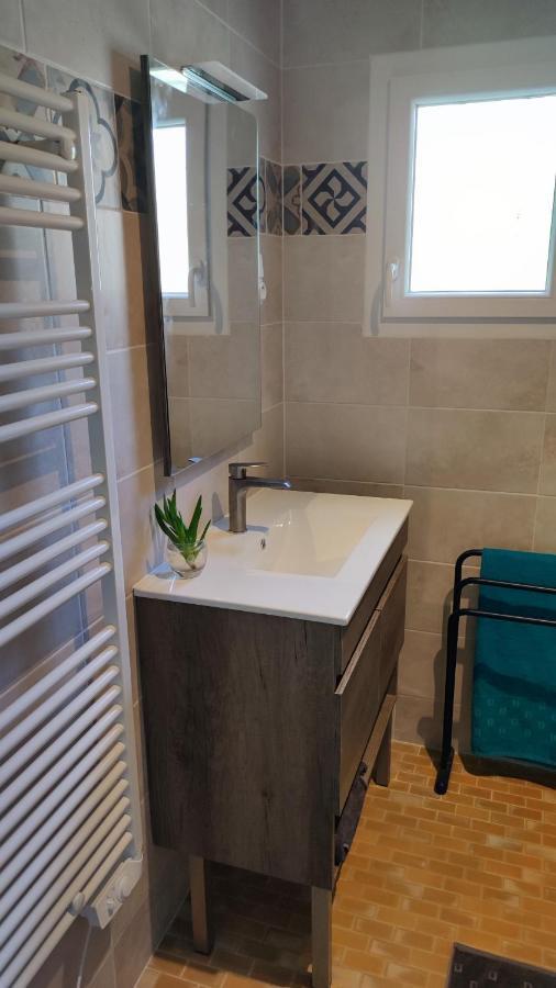 Maison A 8 Min A Pied De La Plage Avec Jardin Clos Et Ombrage Сен-Жорж-д'Олерон Екстер'єр фото